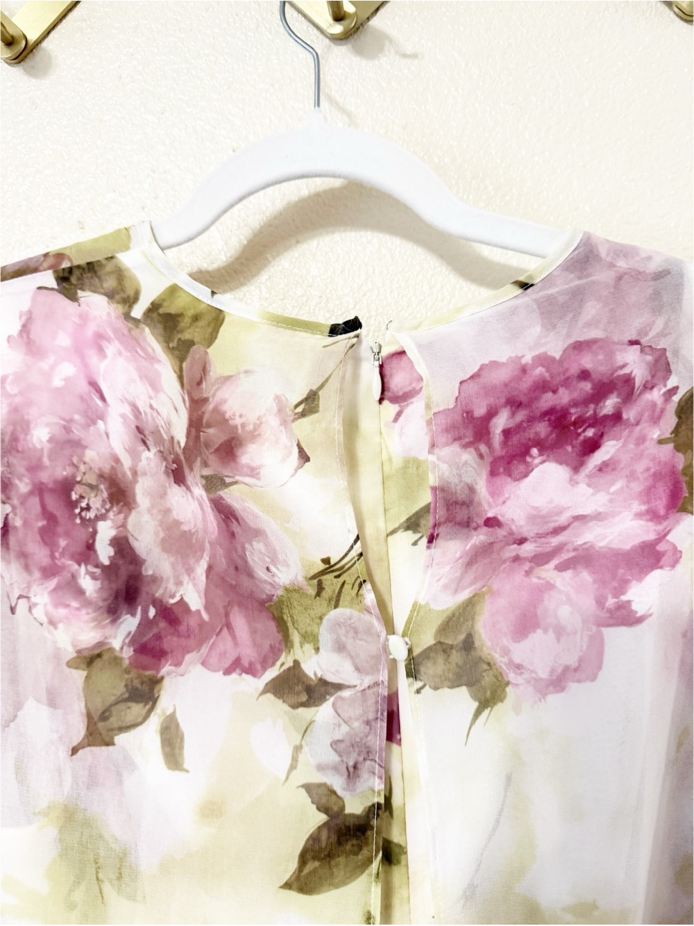 Teri Jon by Rickie Freeman Floral Chiffon Ruffle Capelet Gown Cream Green Pink - Picture 11 of 14